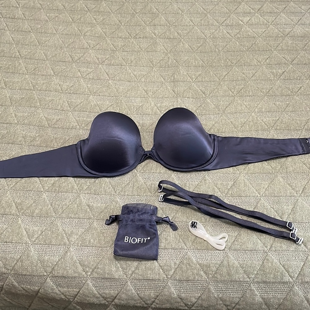 Victoria’s Secret Biofit multi-way bra 34C